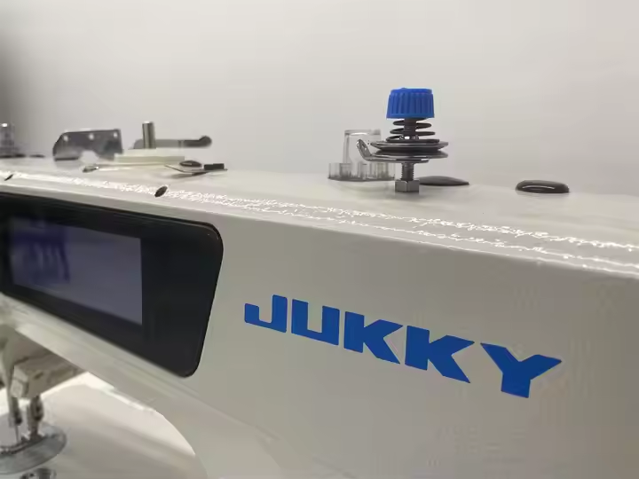Industrial Lockstitch Sewing Machine With Servo Motor factory